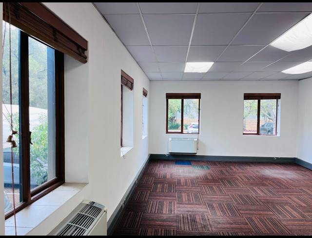 206M² OFFICE TO LET IN VORNA VALLEY